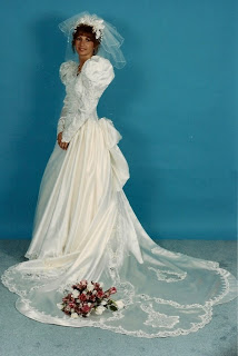 Show us your life – Wedding Dress